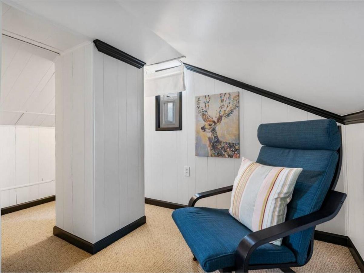 Picture Perfect Bungalow In The Heart Of Dt Vancouver Bagian luar foto